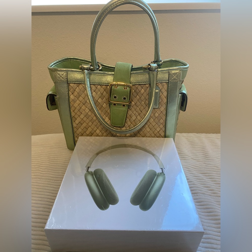 Y2K Coach Woven Straw Green Metallic Leather
Suede Satchel w/ Wireless Headphone